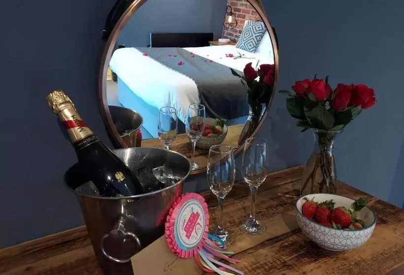 Hotelli Trawden Arms Community Owned Pub