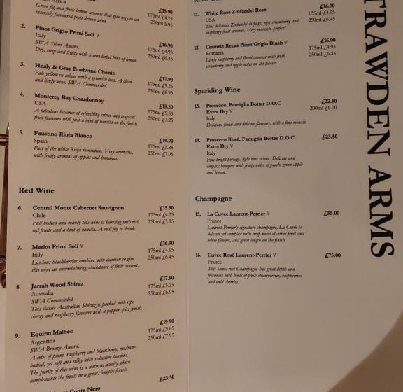 호텔 Trawden Arms Community Owned Pub