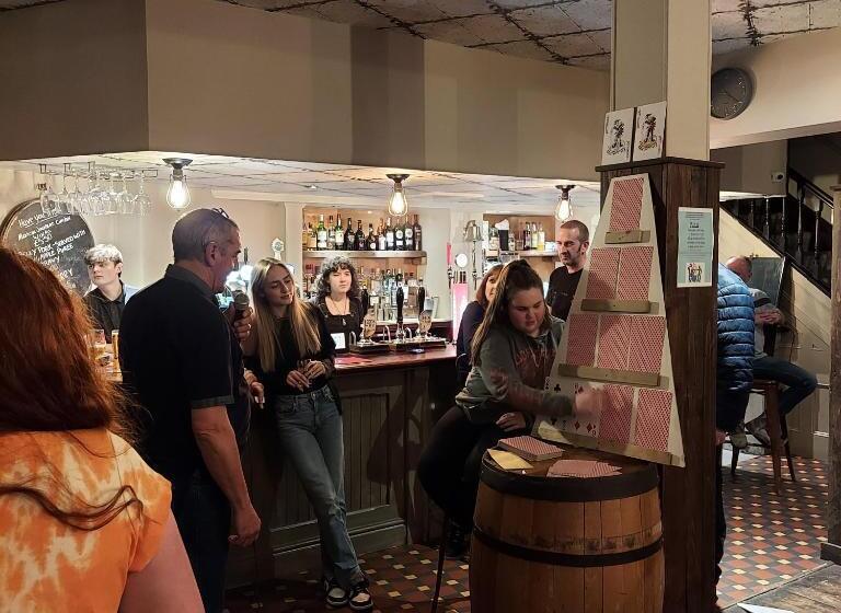 호텔 Trawden Arms Community Owned Pub