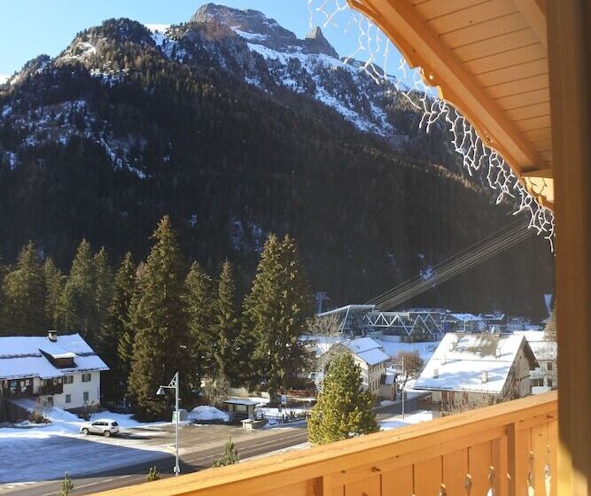 ホテル Villa Clara