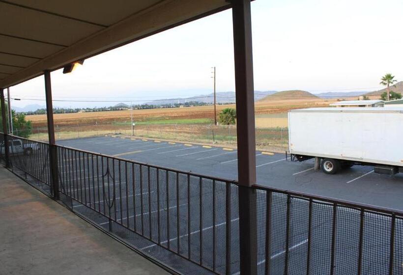 Мотель Menifee Inn