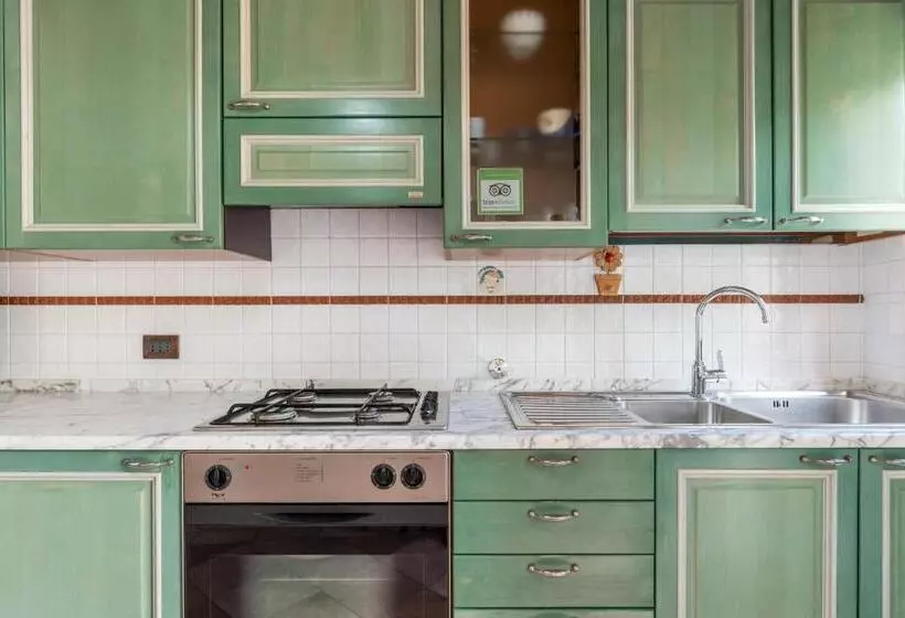 Majatalo Affittacamere Arbasia De Ma, Terre Marine