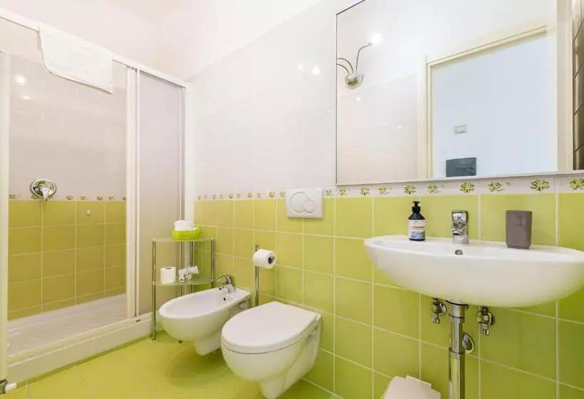 Majatalo Affittacamere Arbasia De Ma, Terre Marine