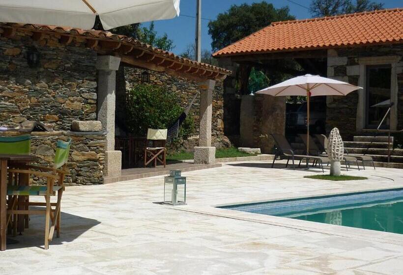 פנסיון Casa Das Quintas