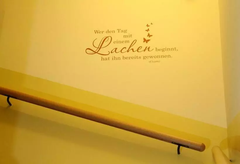 Majatalo Gasthof Zur Bruthenne