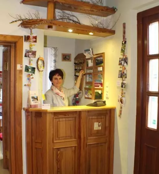 Majatalo Gasthof Zur Bruthenne