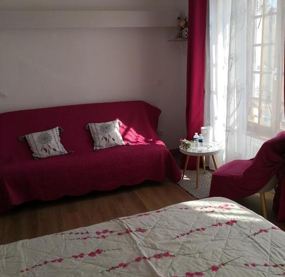 Пансион La Ruche Cantalienne