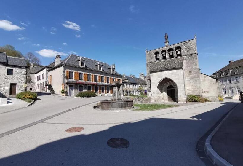 Пансион La Ruche Cantalienne