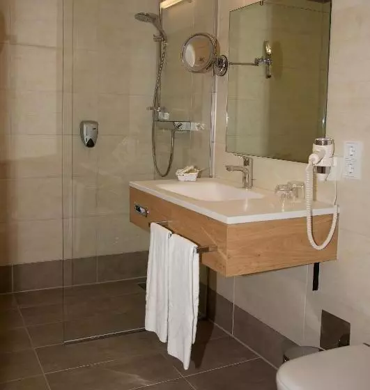 ペンション Restaurant Perschler