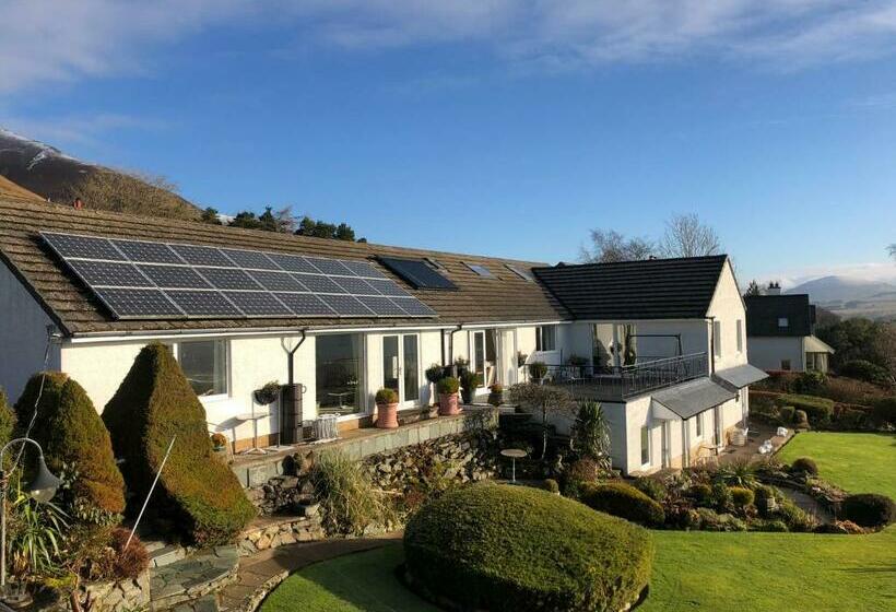 بنسيون The Bungalows Guesthouse