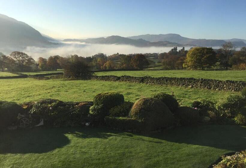 بنسيون The Bungalows Guesthouse