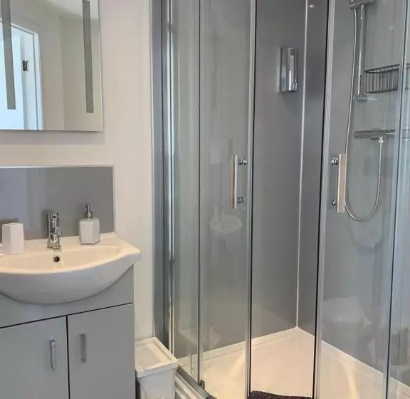 ペンション The Bungalows Guesthouse