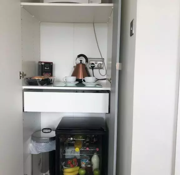 ペンション The Bungalows Guesthouse