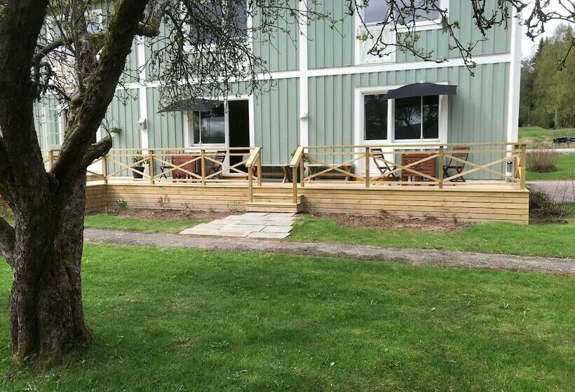 פנסיון The Green House Guesthouse Sunnemo