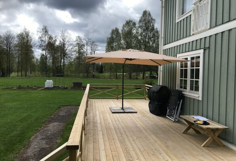 פנסיון The Green House Guesthouse Sunnemo