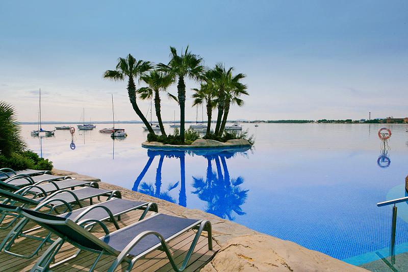 Botel Alcudiamar Alojamiento Para Navegantes