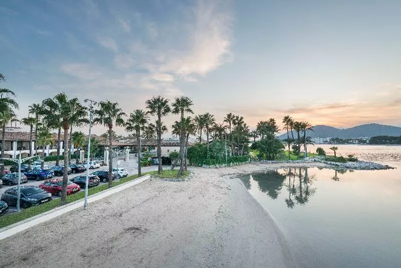 Botel Alcudiamar Alojamiento Para Navegantes