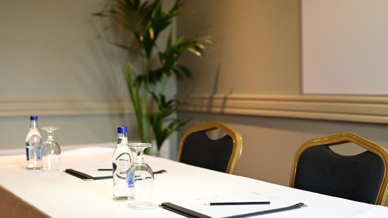 فندق Abbey Court