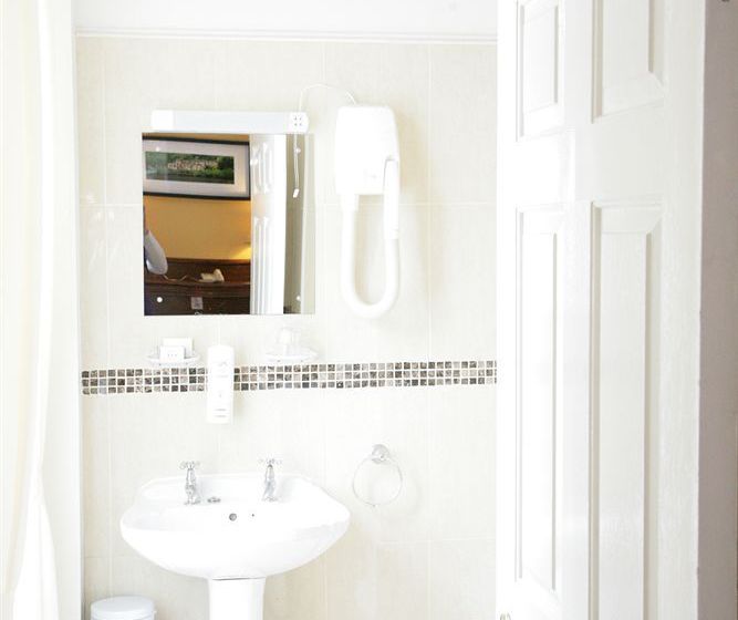 Отель Hibernian House