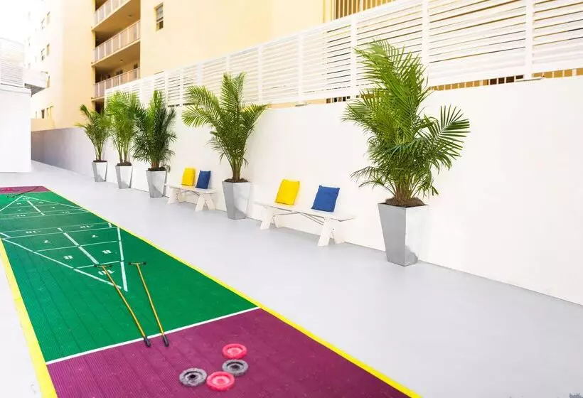 בית מלון כפרי Best Western Plus Atlantic Beach Resort