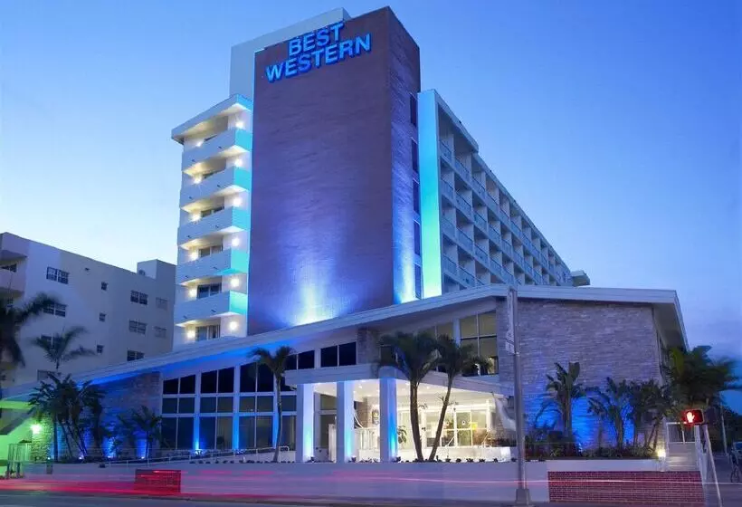 בית מלון כפרי Best Western Plus Atlantic Beach Resort