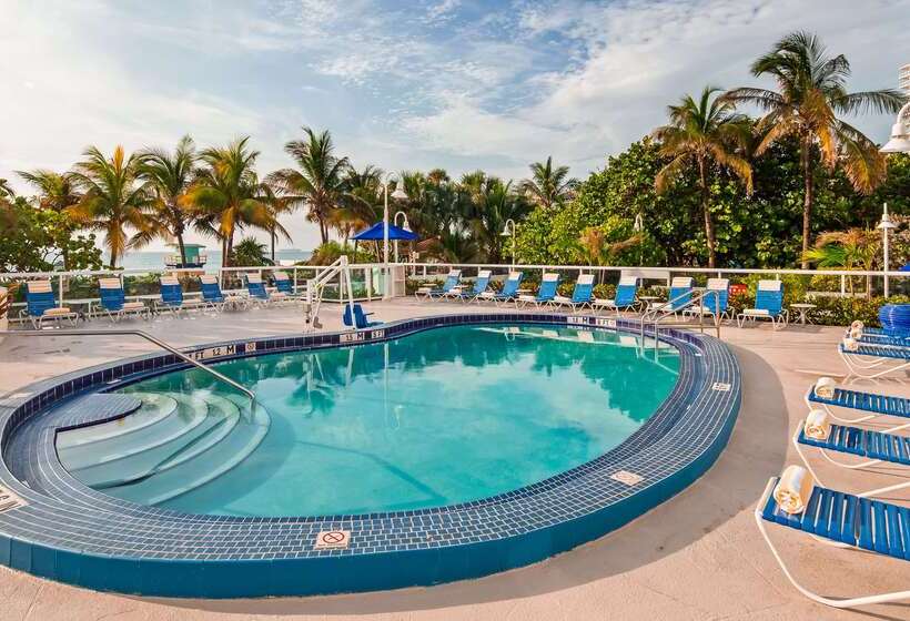 فندق Best Western Plus Atlantic Beach Resort