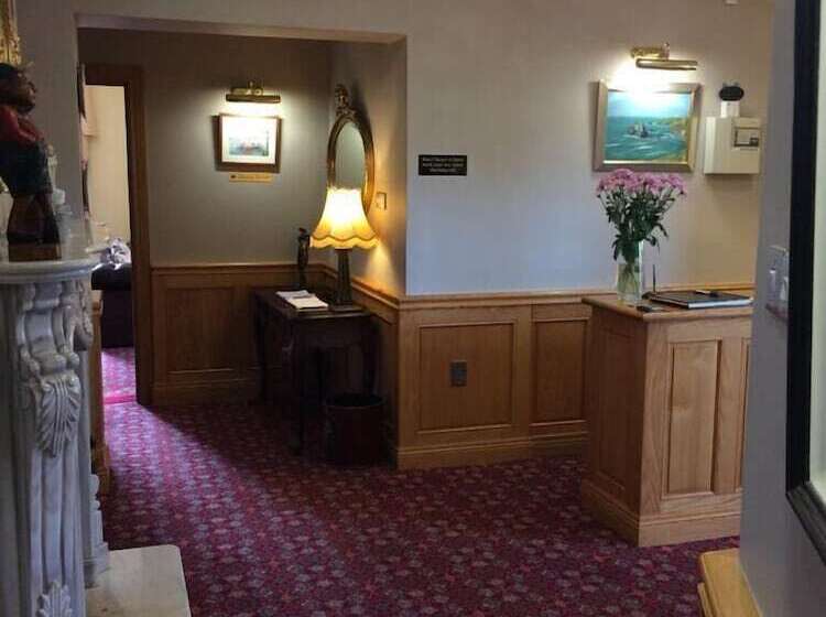 فندق Cashen Course House