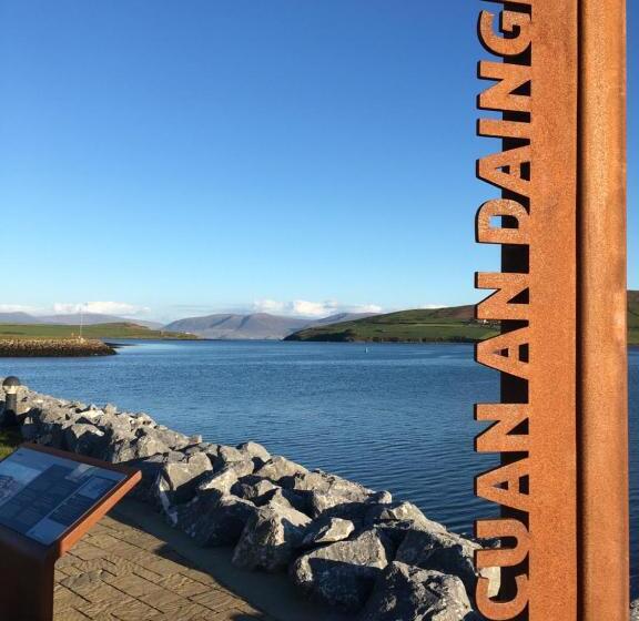 Hotel Coastline House