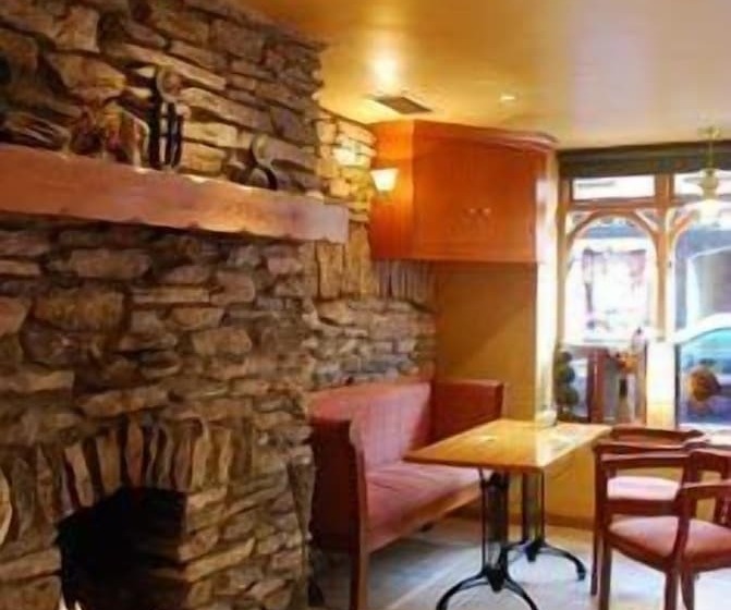 Hotel Davitts Guesthouse