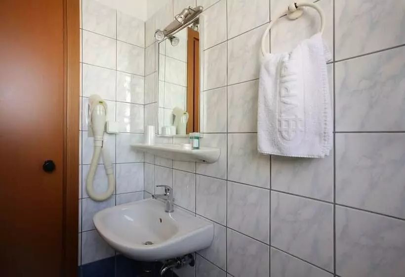 בית מלון כפרי Evripides