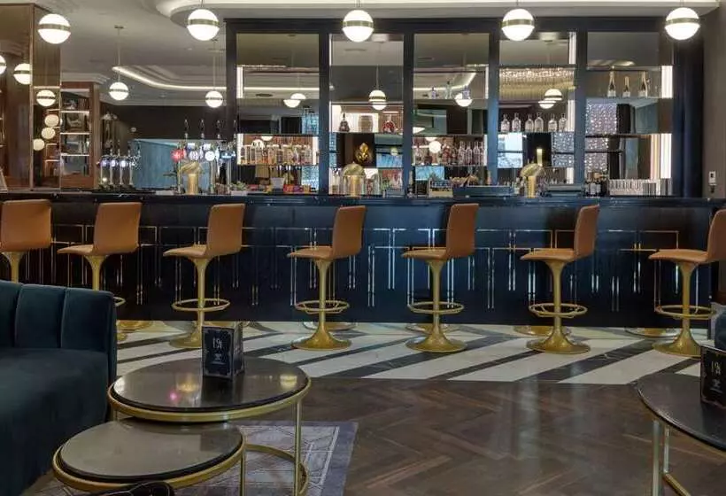 בית מלון כפרי Hilton Belfast