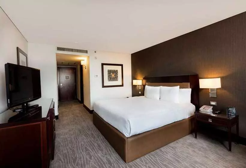 هتل Hilton Mexico City Reforma