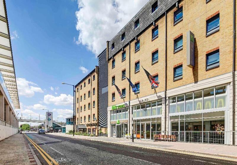 هتل Ibis Styles London Excel