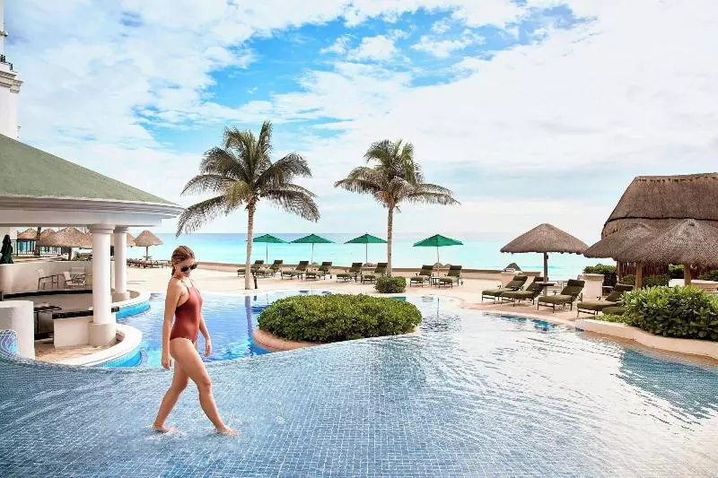 ホテル Jw Marriott Cancun Resort & Spa