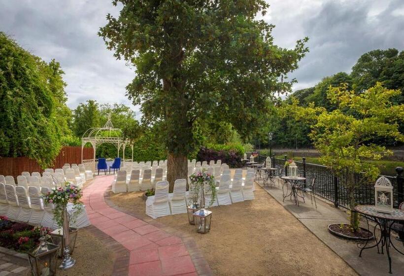 فندق Kilkenny River Court