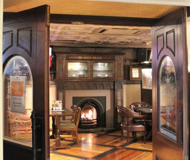 호텔 Killarney Court