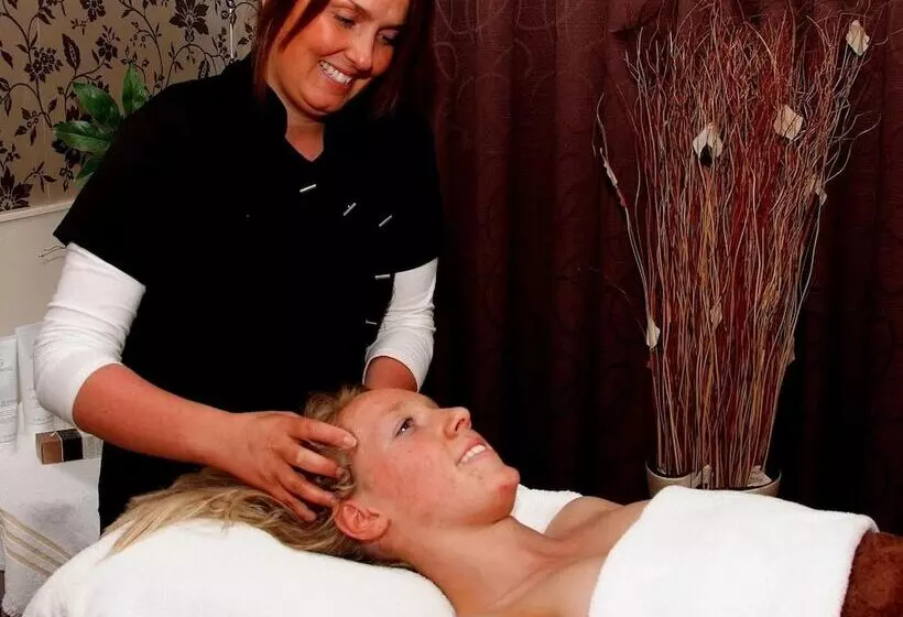 호텔 Killarney Court