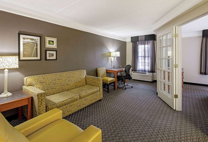 فندق La Quinta By Wyndham Macon