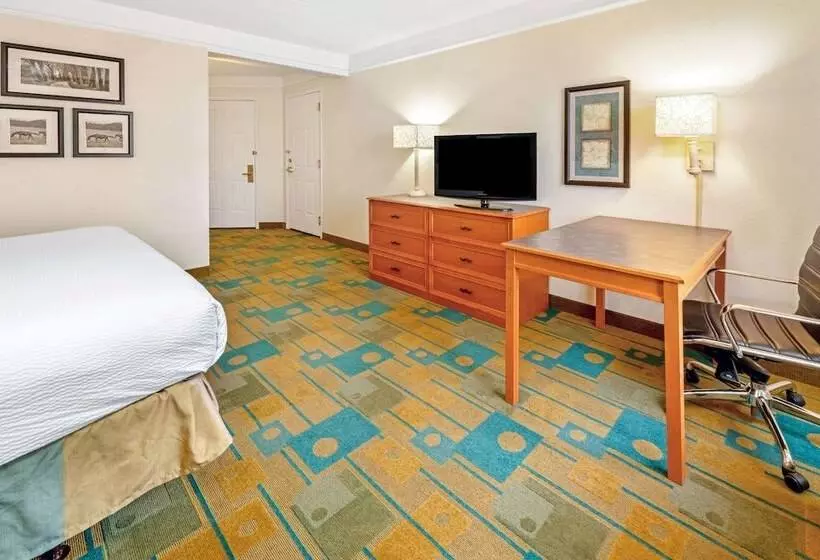 酒店 La Quinta By Wyndham Salt Lake City Airport