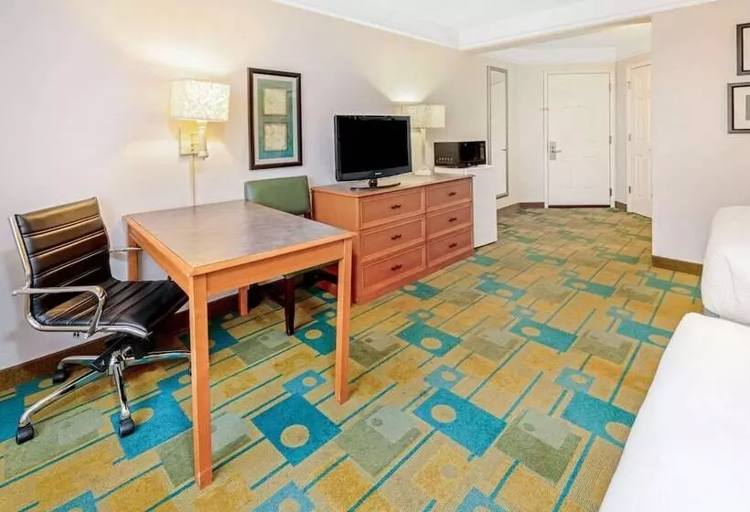 酒店 La Quinta By Wyndham Salt Lake City Airport