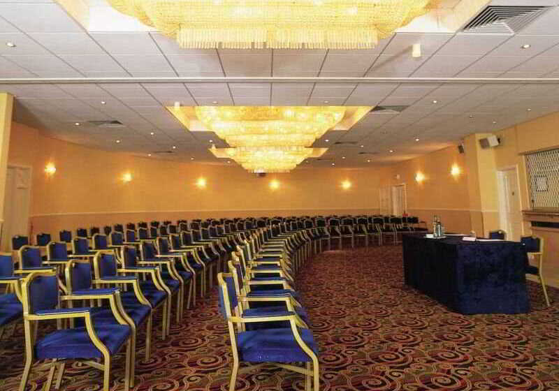 London Chigwell Prince Regent Hotel, Bw Signature Collection