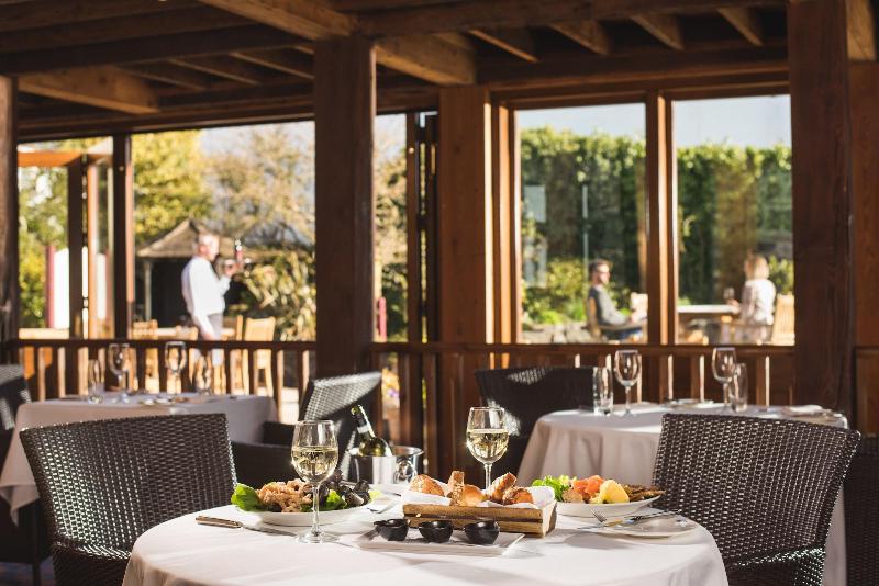 酒店 The Bushmills Inn