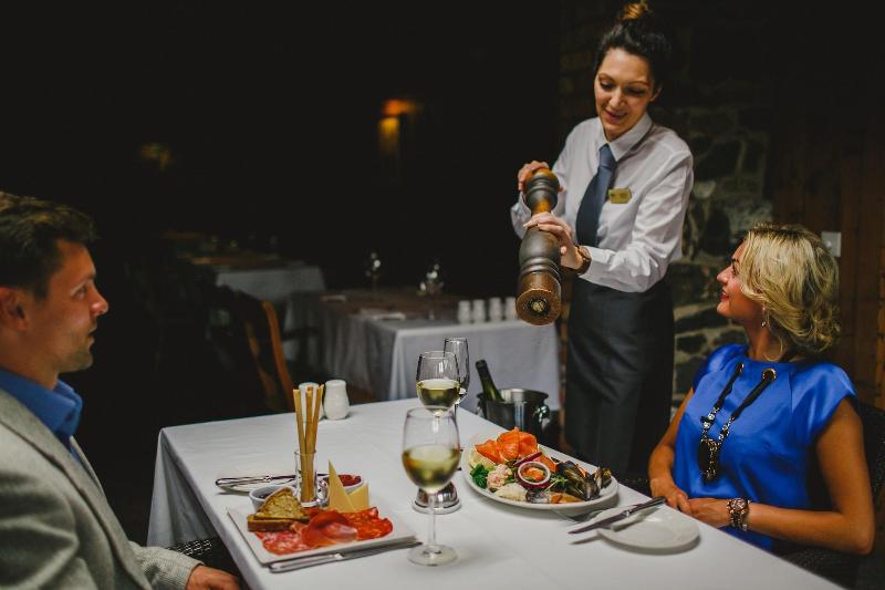 酒店 The Bushmills Inn