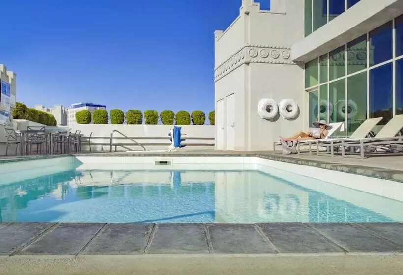 هتل The Commerce Casino &