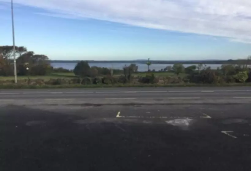 Отель The Lanterns