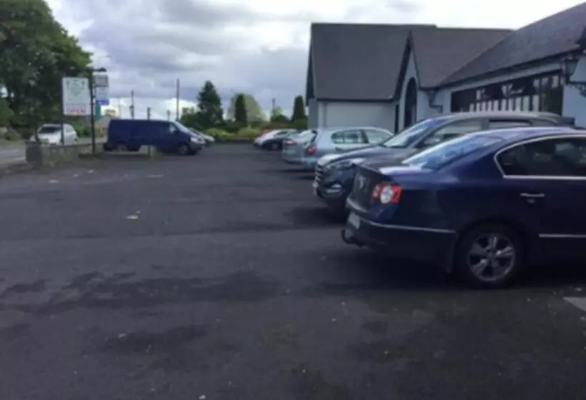 Отель The Lanterns