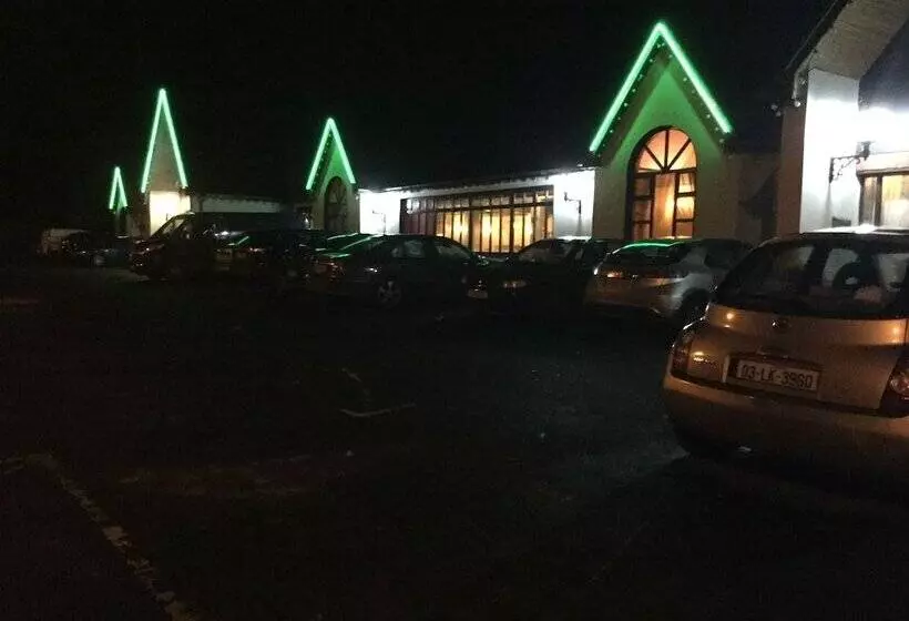 Отель The Lanterns