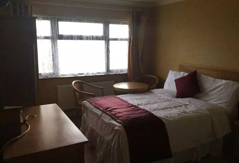 Отель The Lanterns