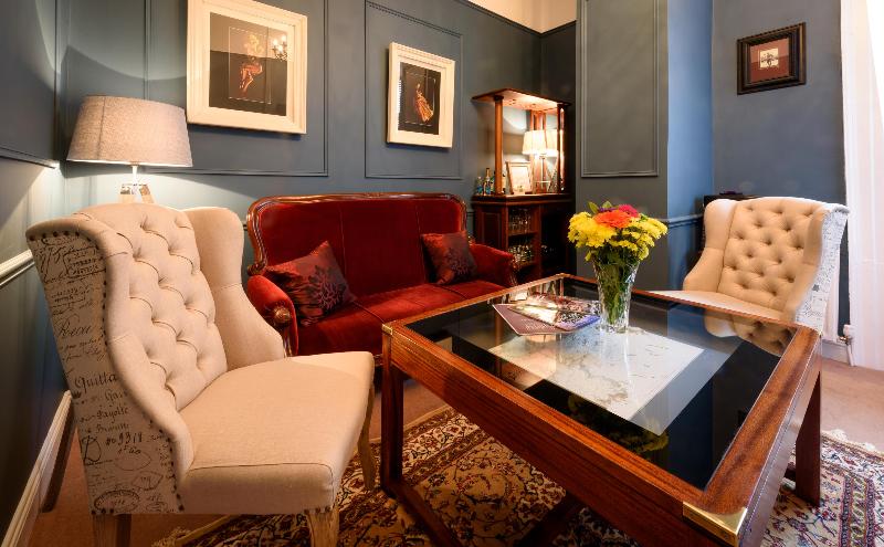 هتل The Old Bank Town House