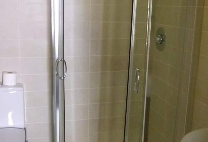 فندق The White Lady